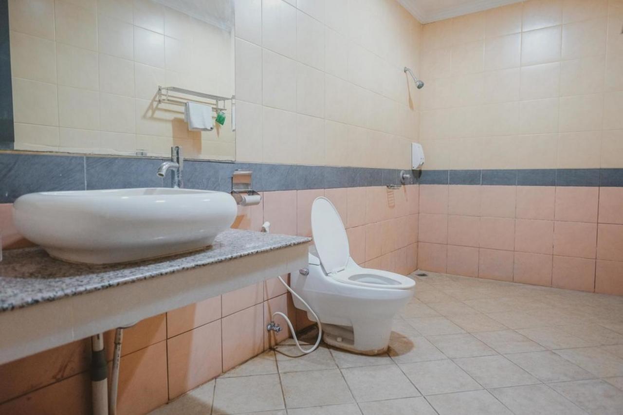 Reddoorz Premium @ Jalan Pal 10 Jambi Hotel Eksteriør billede