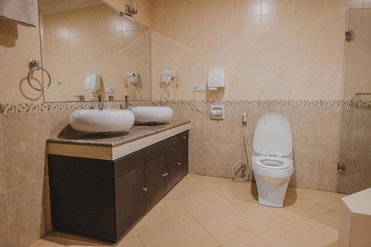 Reddoorz Premium @ Jalan Pal 10 Jambi Hotel Eksteriør billede