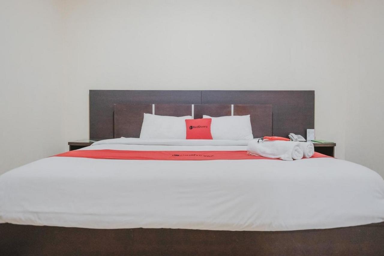 Reddoorz Premium @ Jalan Pal 10 Jambi Hotel Eksteriør billede