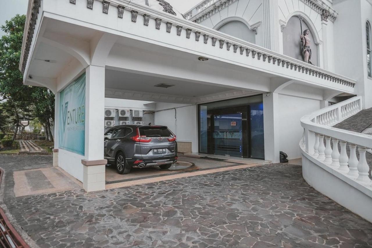 Reddoorz Premium @ Jalan Pal 10 Jambi Hotel Eksteriør billede