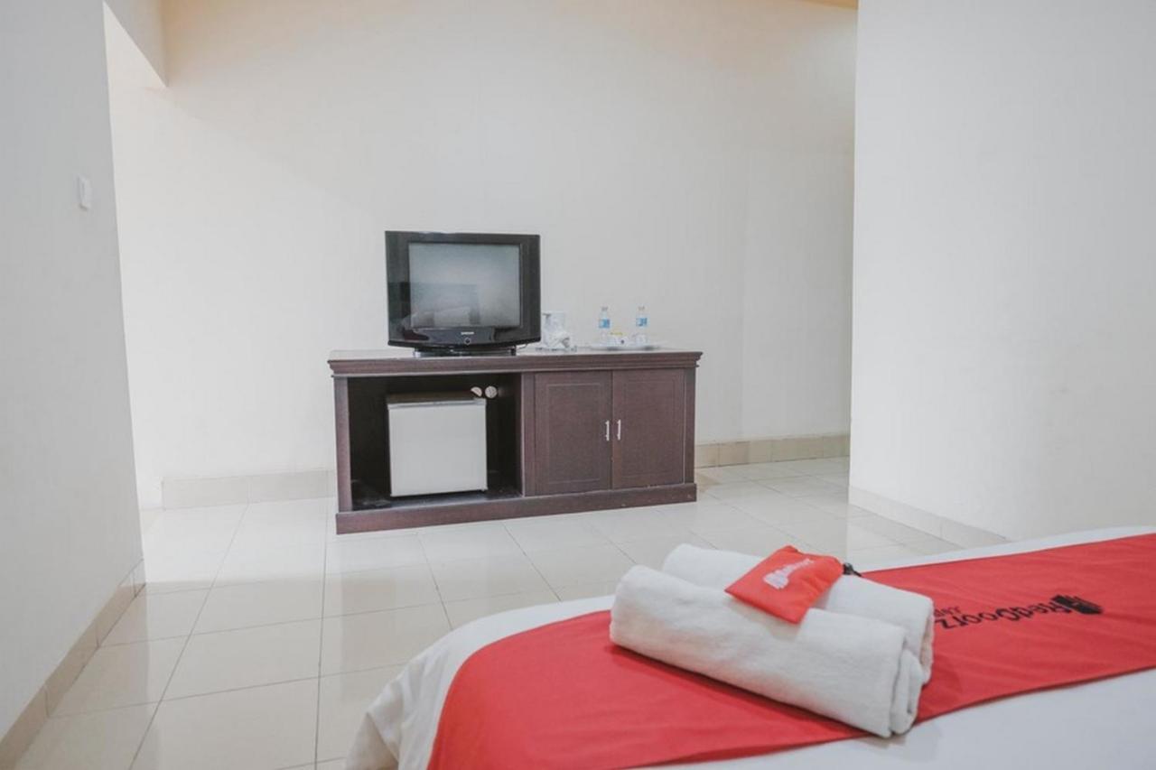 Reddoorz Premium @ Jalan Pal 10 Jambi Hotel Eksteriør billede