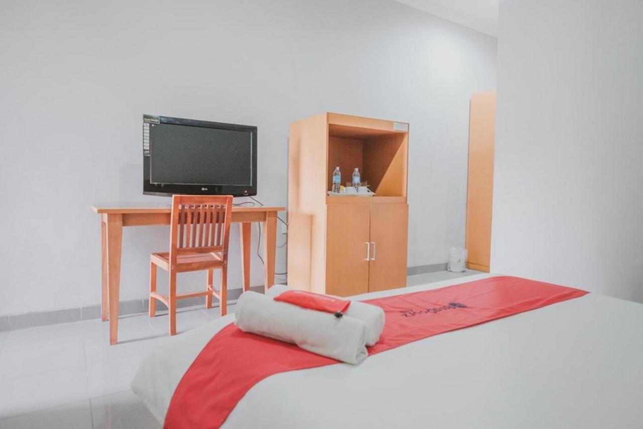 Reddoorz Premium @ Jalan Pal 10 Jambi Hotel Eksteriør billede